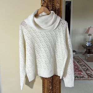 Ivory Turtleneck Sweater Size Large crochet eyelet